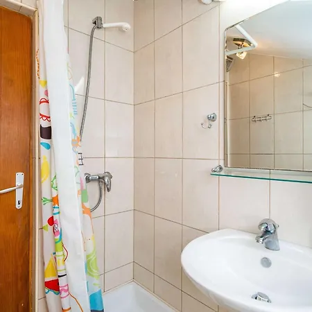 Matej - One Bedroom Rtava S Dakse Apartment *